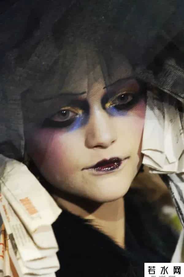 影视捆绑,捆绑《穿普拉达的女王》，这部时尚电影配吗？