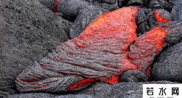 恐龙世纪,恐龙世纪长达数千万年，据说一颗上百公里的陨石将此毁于一旦