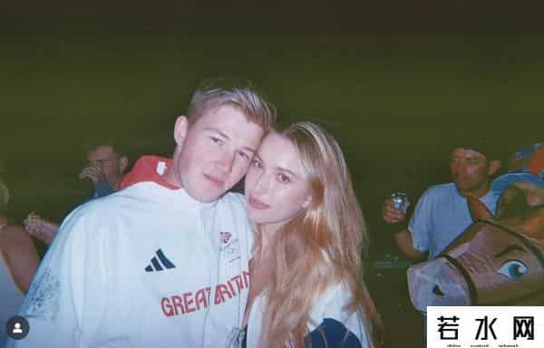 乔布斯遗产,乔布斯最宠爱美貌小女儿大婚在即!坐拥千亿遗产读名校当模特玩票