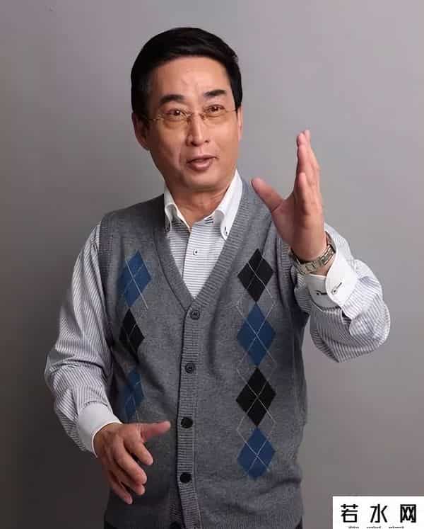 万峰老师,主持人万峰，自电台退出15年后，从“电波怒汉”成功逆袭成网红