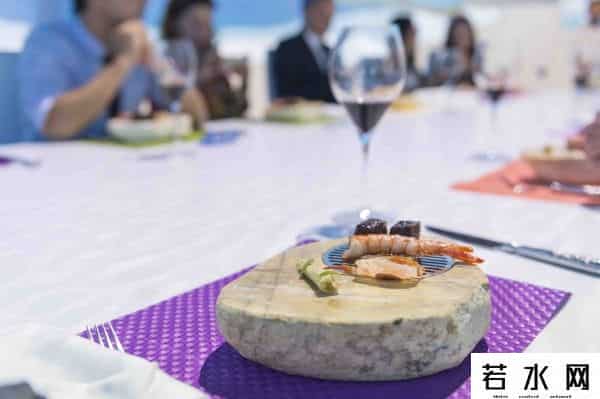 5888港币,盘点世界上最贵餐厅,这些餐厅真是贵到离谱了