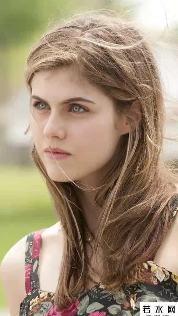 致命女人,致命女人杰德身材有多好,换发型了都没人注意,网友:真是美死了