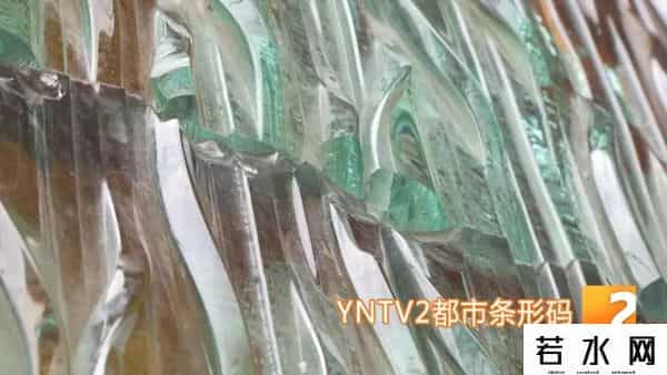 正义坊事件,正义坊梁柱玻璃裂开~伤人！