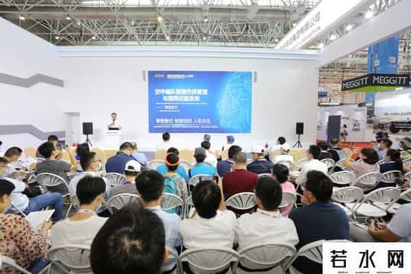 r2外挂,R2-D2机器人成为现实？“空战智能参谋”亮相航展，靠它“辅助加成”轻松击落敌机