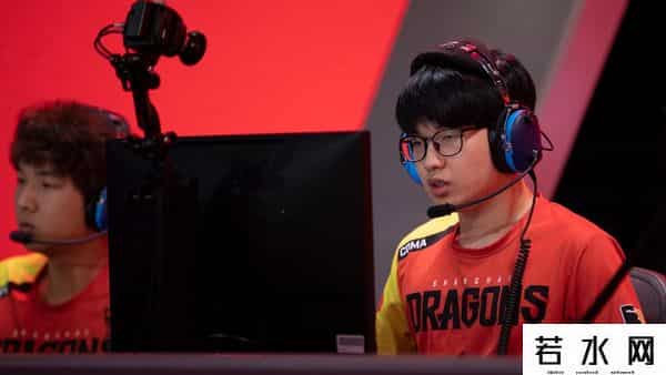 暴雪辱华,炉石入选亚运会，知名大V怒斥暴雪不要脸，网友：抵制辱华的游戏