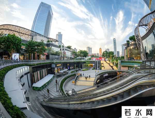 商业人物,奢侈品界的“教父”——伯纳德·阿诺特“拼命三郎”式的传奇人生