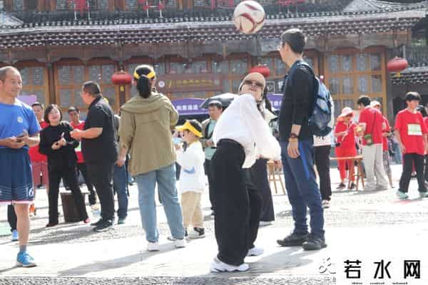 天天运动会,2025年贵州红·山水越野挑战赛|宾朋欢聚千年侗寨肇兴 畅享天天运动会乐趣