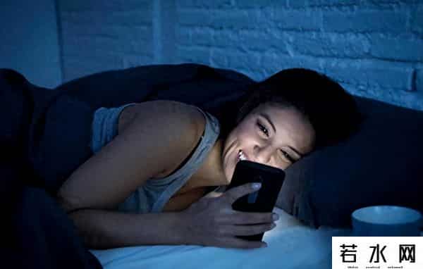 欧美成人网站,为什么黄色网站能让你免费看?看清真相后,你还敢继续浏览吗?