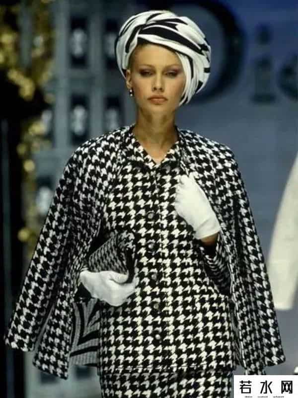 影视捆绑,捆绑《穿普拉达的女王》，这部时尚电影配吗？