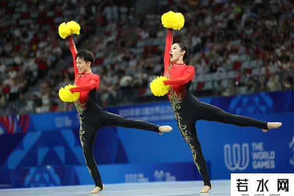 男人团旧版,追光丨世运会啦啦操赛场,中国队男生撑起“半边天”!