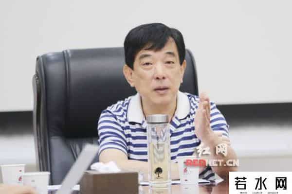 胡子敬,再战百货江湖，湖南商海“老帅”胡子敬连任友阿董事长