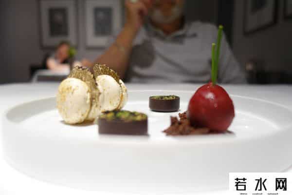 5888港币,盘点世界上最贵餐厅,这些餐厅真是贵到离谱了