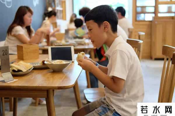 桃园眷村,这么火的桃园眷村，我们去吃了，但味道