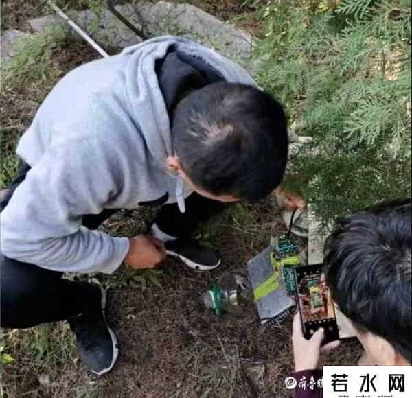 微信电台,“黑广播”藏身济南山体公园，执法人员依法查处