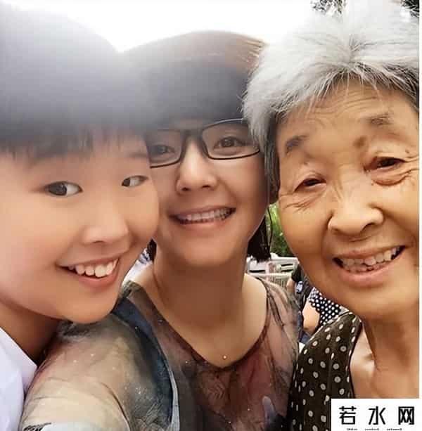 超市大赢家,“学历最低”的央视主持，嫁给电台领导，结婚20年后如今怎样？