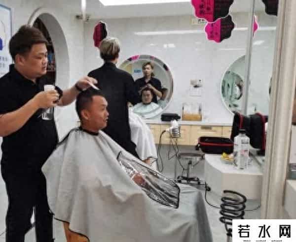 打折店,北新泾这家店半价理发的背后......
