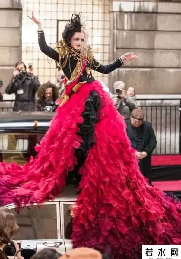 影视捆绑,捆绑《穿普拉达的女王》，这部时尚电影配吗？