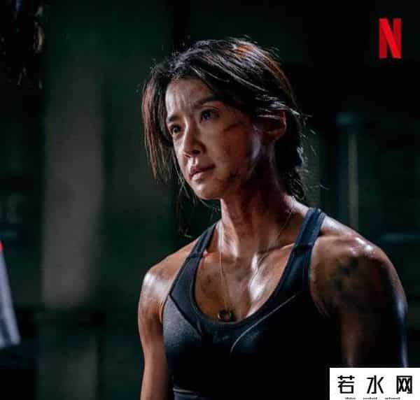 花样年曾宝宝,韩国女星李诗英怀孕8个月参加马拉松,此前宣布离婚后怀上前夫的二胎,曾因出演《花样男子》受到关注