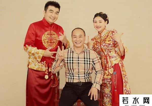 模特梁超,嫁给制片人的何雯娜幸福吗？晒娃撒粮成日常，衣品与气质不输模特