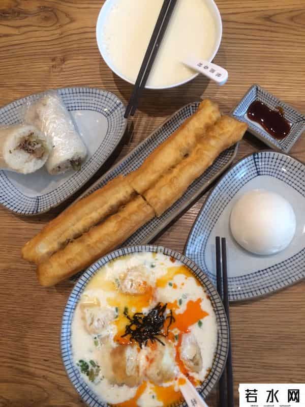 桃园眷村,这么火的桃园眷村，我们去吃了，但味道