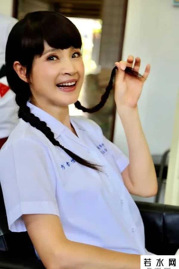 周子寒,54岁方季惟扮嫩,与潘美辰、周子寒有过一段恩怨故事?