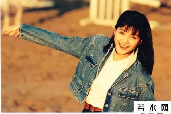 周子寒,54岁方季惟扮嫩,与潘美辰、周子寒有过一段恩怨故事?