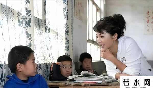 超市大赢家,“学历最低”的央视主持，嫁给电台领导，结婚20年后如今怎样？