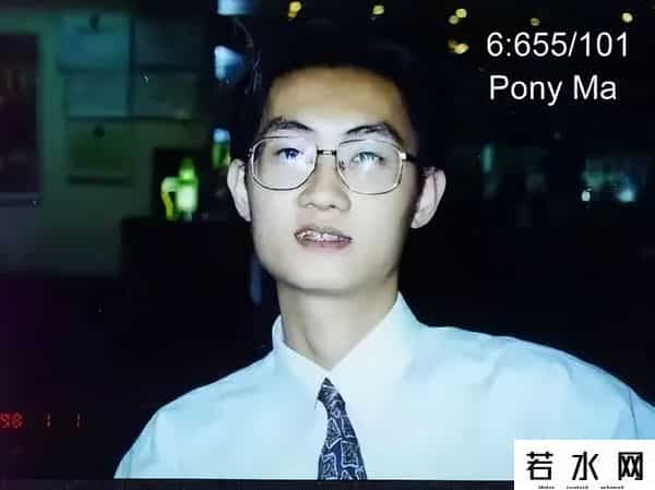 丁磊养猪,他生于浙江,26岁创业,32岁成中国首富,38岁身家千亿却去养猪