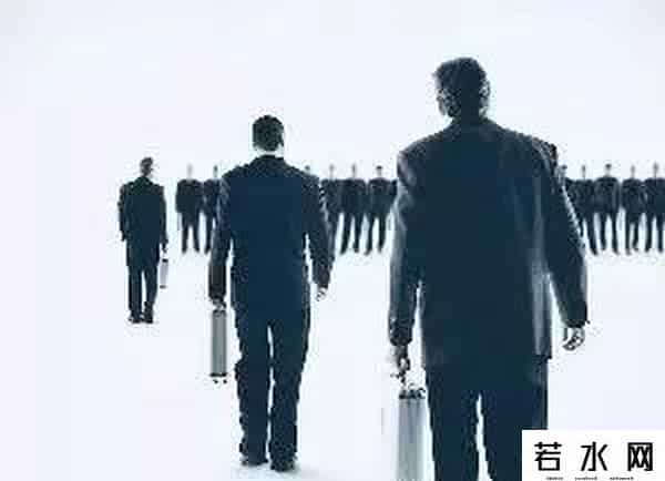 叶子隆,人到中年,迎来至暗时刻?