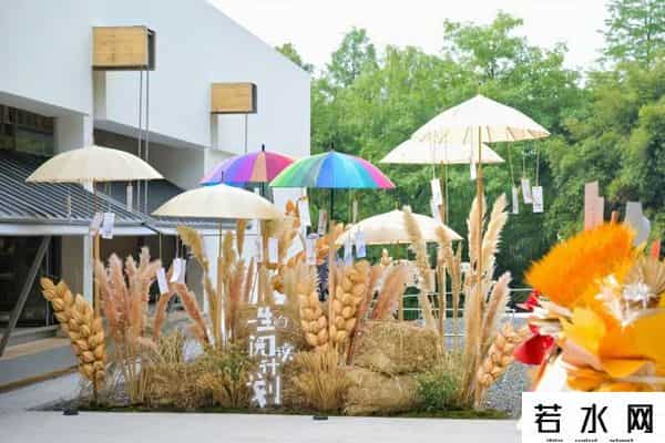 韩寒 易中天,开在西溪湿地里的书店！易中天：在风景里看书，是一件美好的事