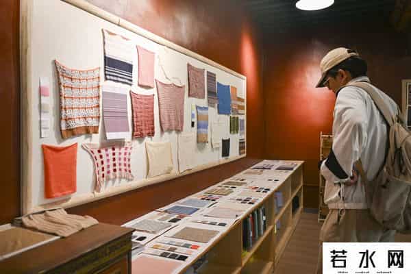 人人日人人爱,建房子、搬新家、兴手艺——三个村庄见证沪藏同心铺就百姓幸福路