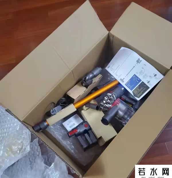 天猫出售,双十一维权丨男子称疑在天猫超市买到二手戴森吸尘器，已起诉