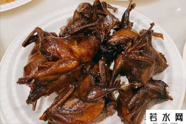 卤味店,苏州火了31年的卤肉店,7个人做赶不上卖,一天能卖四五千斤