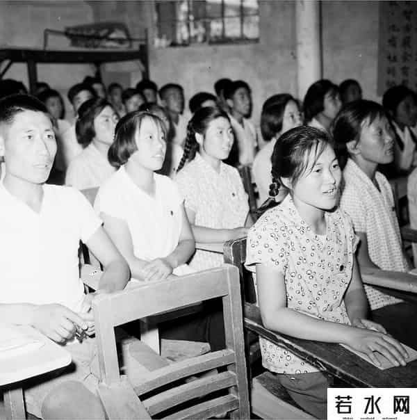 42607,温故|又到高校迎新季,还记得当年你与母校的“初相遇”吗?