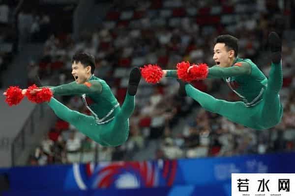 男人团旧版,追光丨世运会啦啦操赛场,中国队男生撑起“半边天”!