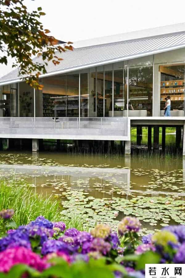 韩寒 易中天,开在西溪湿地里的书店！易中天：在风景里看书，是一件美好的事