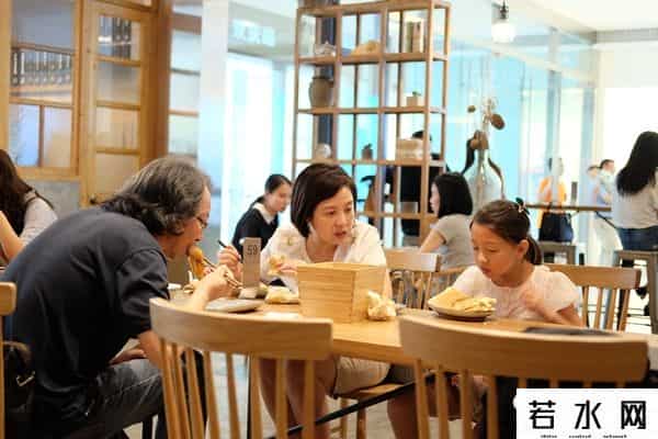 桃园眷村,这么火的桃园眷村，我们去吃了，但味道