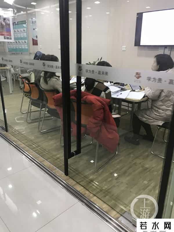 童果,培训机构治理丨没有资质搞培训被列入黑名单 这家机构招人招生搞“托管”