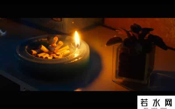 胡辛束,“情趣内衣还没到，我们就分手了”