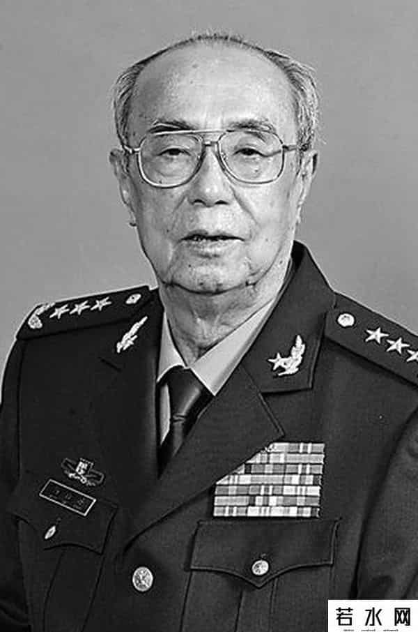 杨氏三兄弟,中国最牛三兄弟:一位上将,一位省委书记,还有一位是国家主席