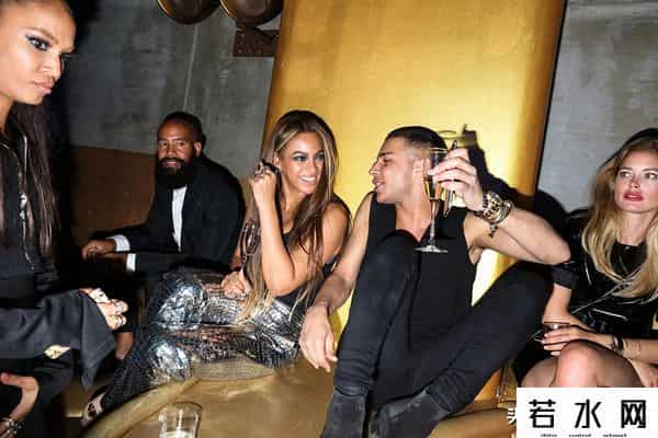 霉霉不雅照,霉霉不雅视频惹争议，曾因此与坎耶撕破脸，美国《公告牌》道歉