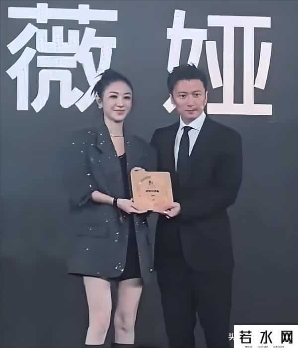 薇娅宣布破产,直播间消失的薇娅，为何让谢霆锋甘心当"小弟"？15亿生意藏玄机！