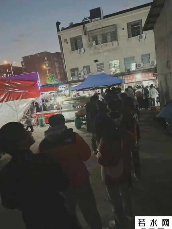 人人表白墙,大学表白墙上,除了表白什么都敢写