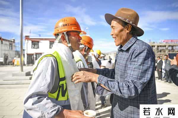 人人日人人爱,建房子、搬新家、兴手艺——三个村庄见证沪藏同心铺就百姓幸福路