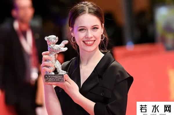 韩国电影节,柏林电影节大爆冷！韩国片再拿大奖，金敏喜主演，华语片无缘奖项