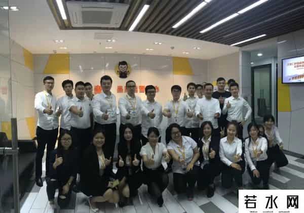 喜姐炸串加盟,9平小店日销7万...喜姐炸串创始人背后的故事!独家专访