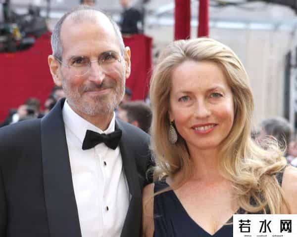 乔布斯遗产,乔布斯最宠爱美貌小女儿大婚在即!坐拥千亿遗产读名校当模特玩票