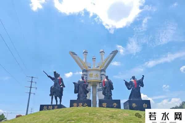 苍山吧,兰陵镇“四圣广场”火了,傍晚最热闹!