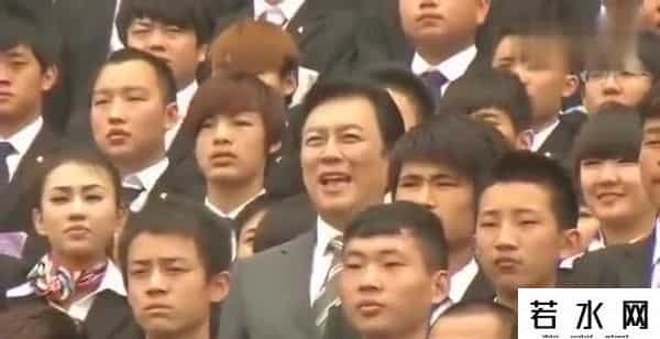 蓝翔广告,唐国强06年拍蓝翔广告花絮：声音哄亮气场强，导演还没他会拍