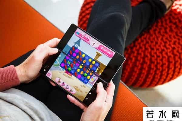 axon m,不喜欢全面屏?折叠双屏中兴Axon M上手